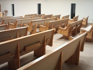 cantilevered pew
